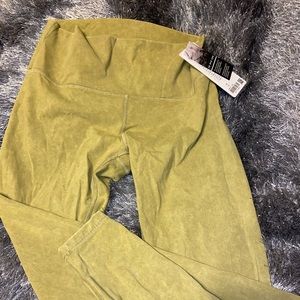 Lululemon Wunder Under